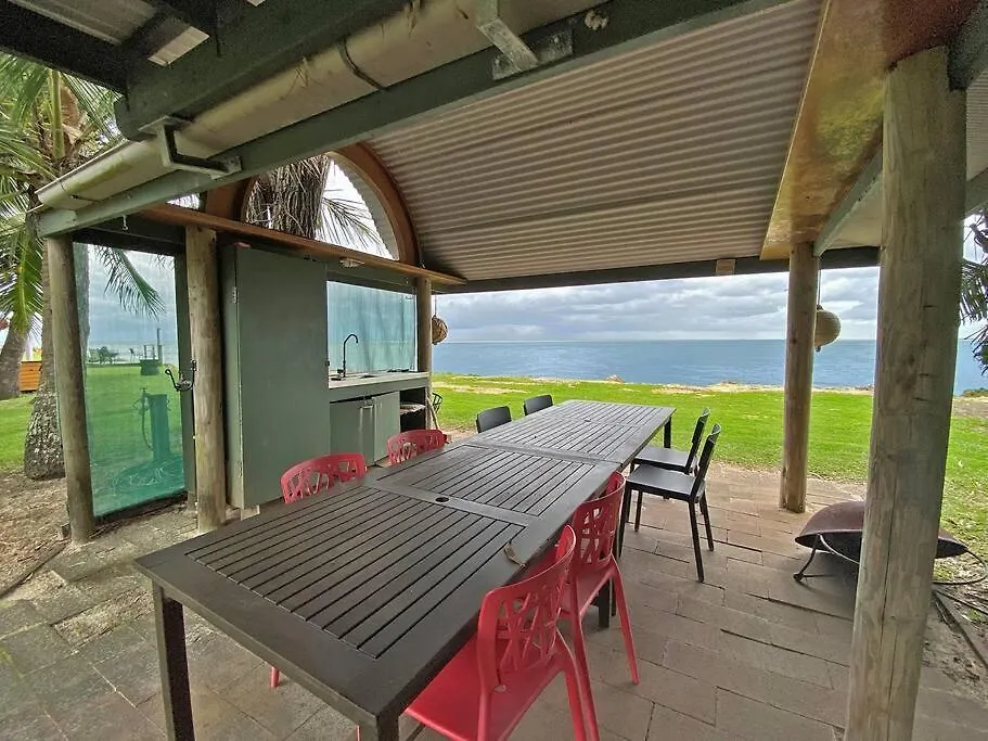Holiday home Annies House Villa Amity Point Australia
